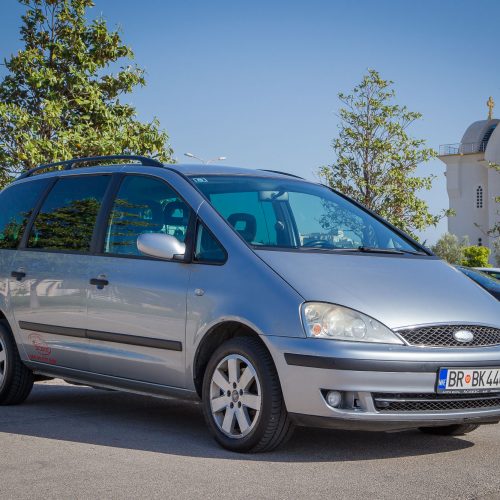 Ford Galaxy Rent a car Bar
